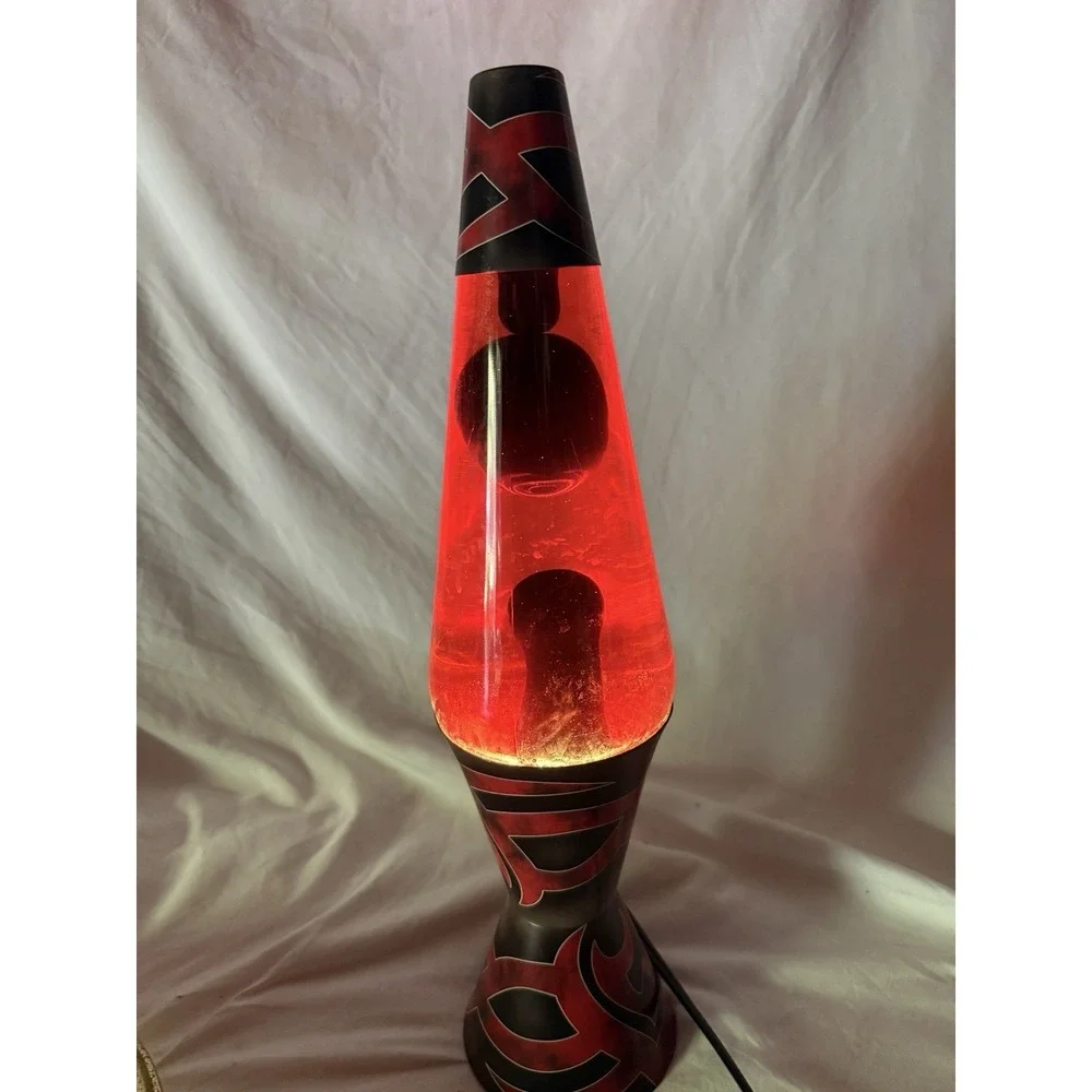 VTG Spencer's Schylling Tribal Red Black The LAVA Lamp 4518 Purple Wax Red Liq